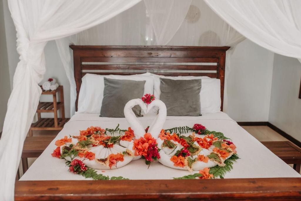 เลอ ไลฟ์ รีสอร์ต Hotel Epule ภายนอก รูปภาพ