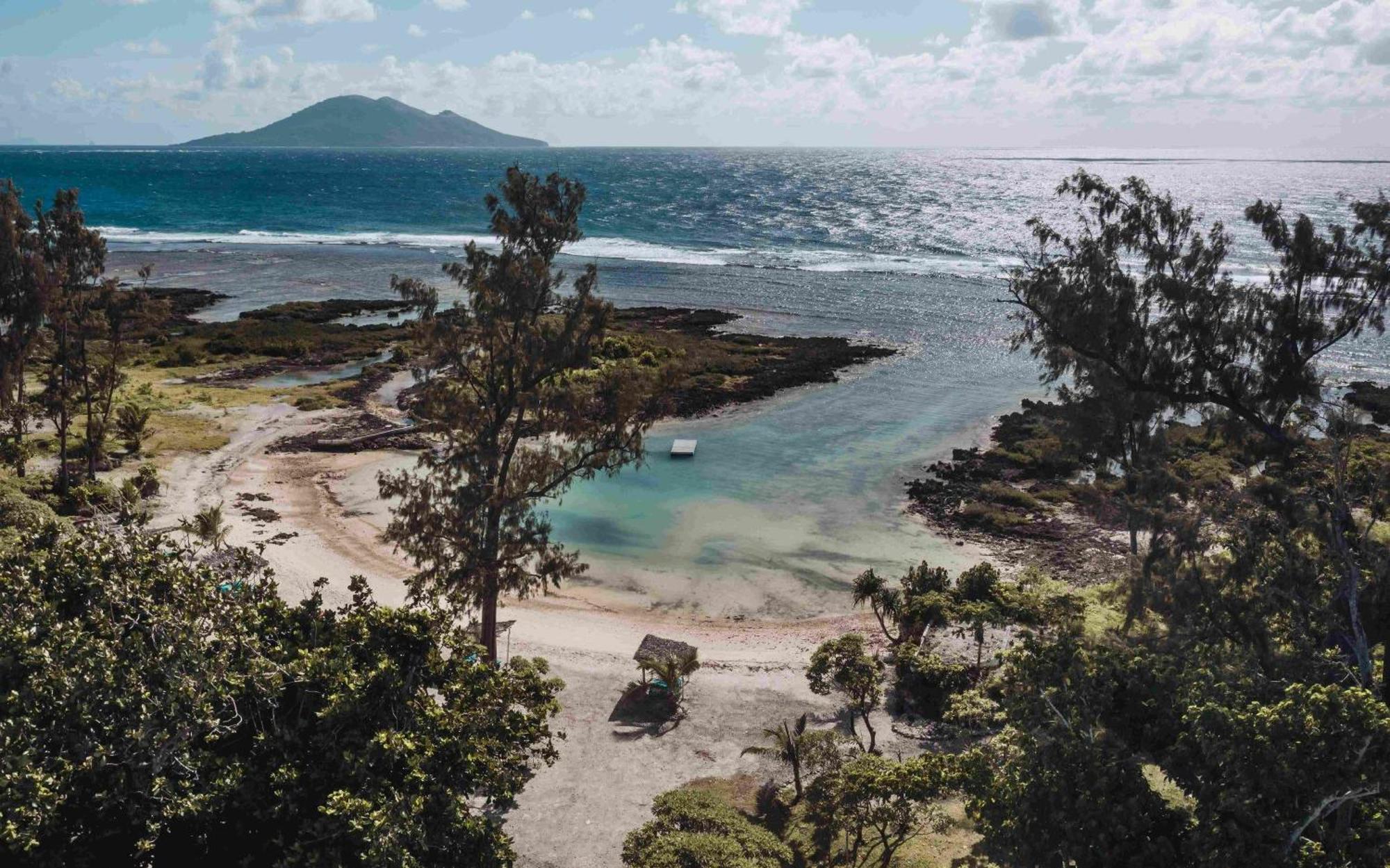 เลอ ไลฟ์ รีสอร์ต Hotel Epule ภายนอก รูปภาพ